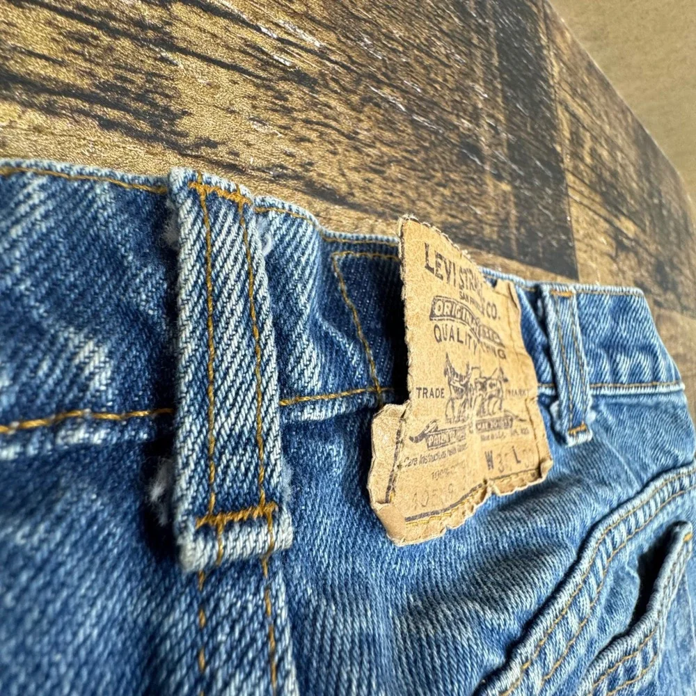 vintage Levi's 505 Men's Blue Denim Jeans Regular Fit‎ Straight Leg Size 34x32